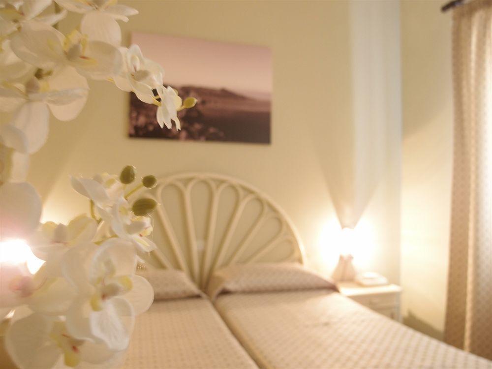 Pietra Pomice Hotel Lipari  Buitenkant foto
