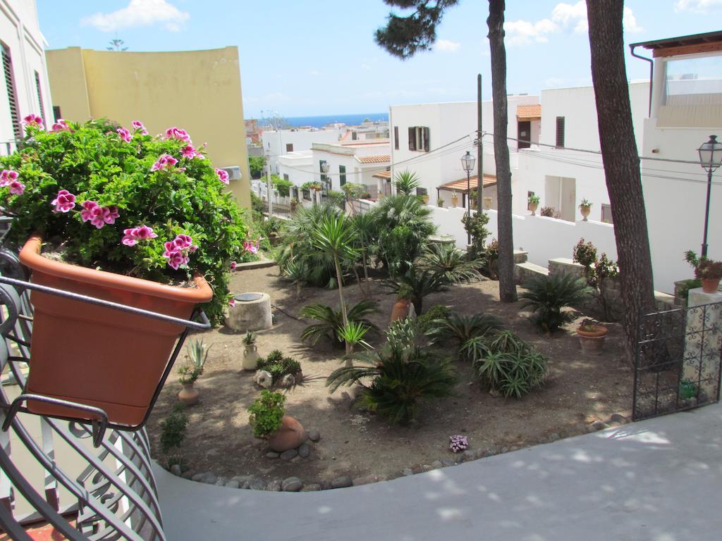 Pietra Pomice Hotel Lipari  Buitenkant foto