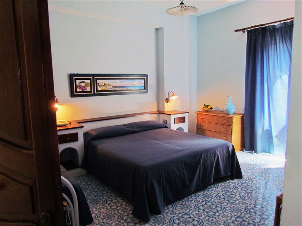 Pietra Pomice Hotel Lipari  Buitenkant foto