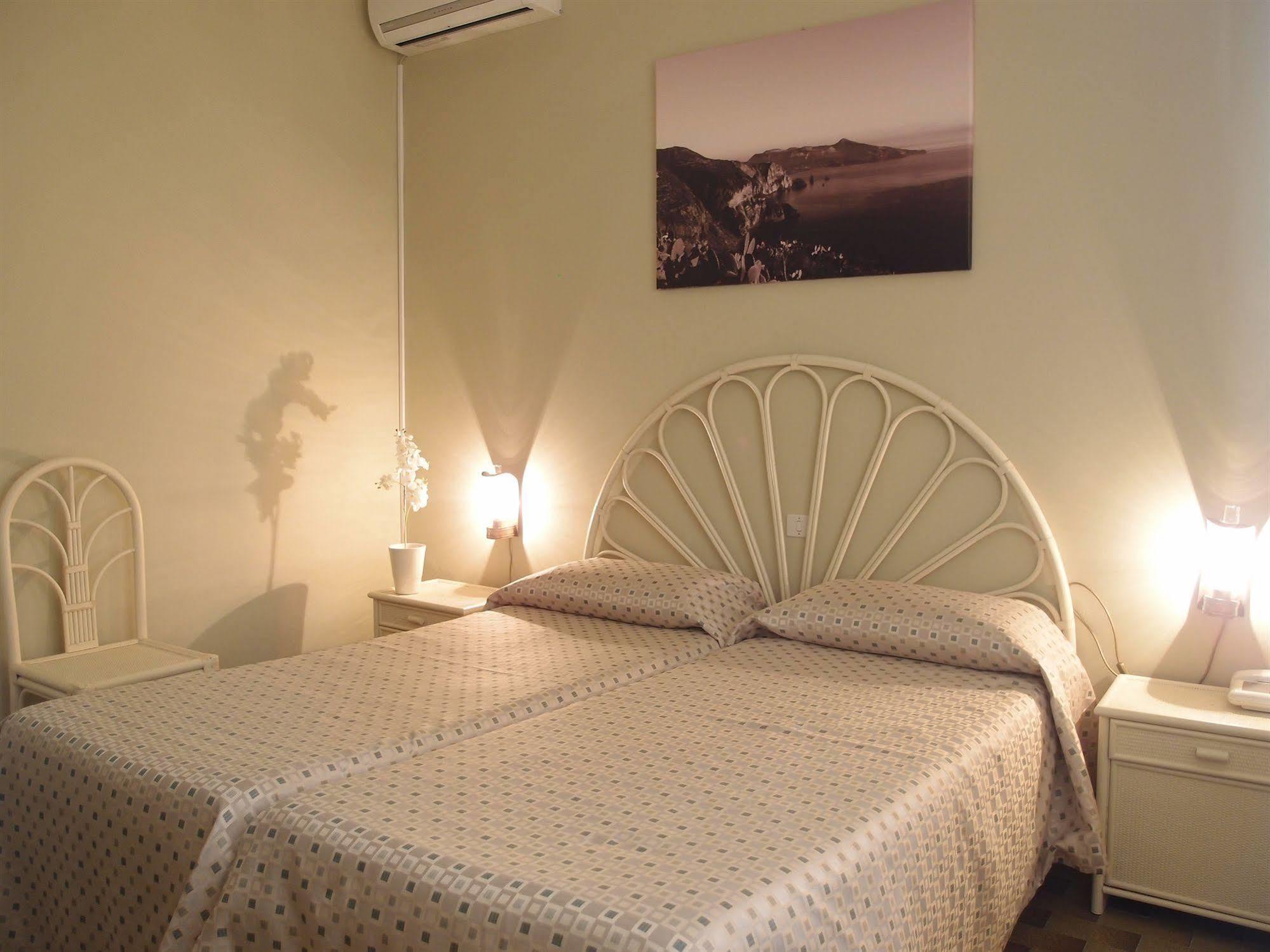 Pietra Pomice Hotel Lipari  Buitenkant foto