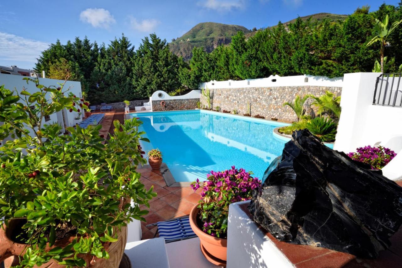 Pietra Pomice Hotel Lipari  Buitenkant foto